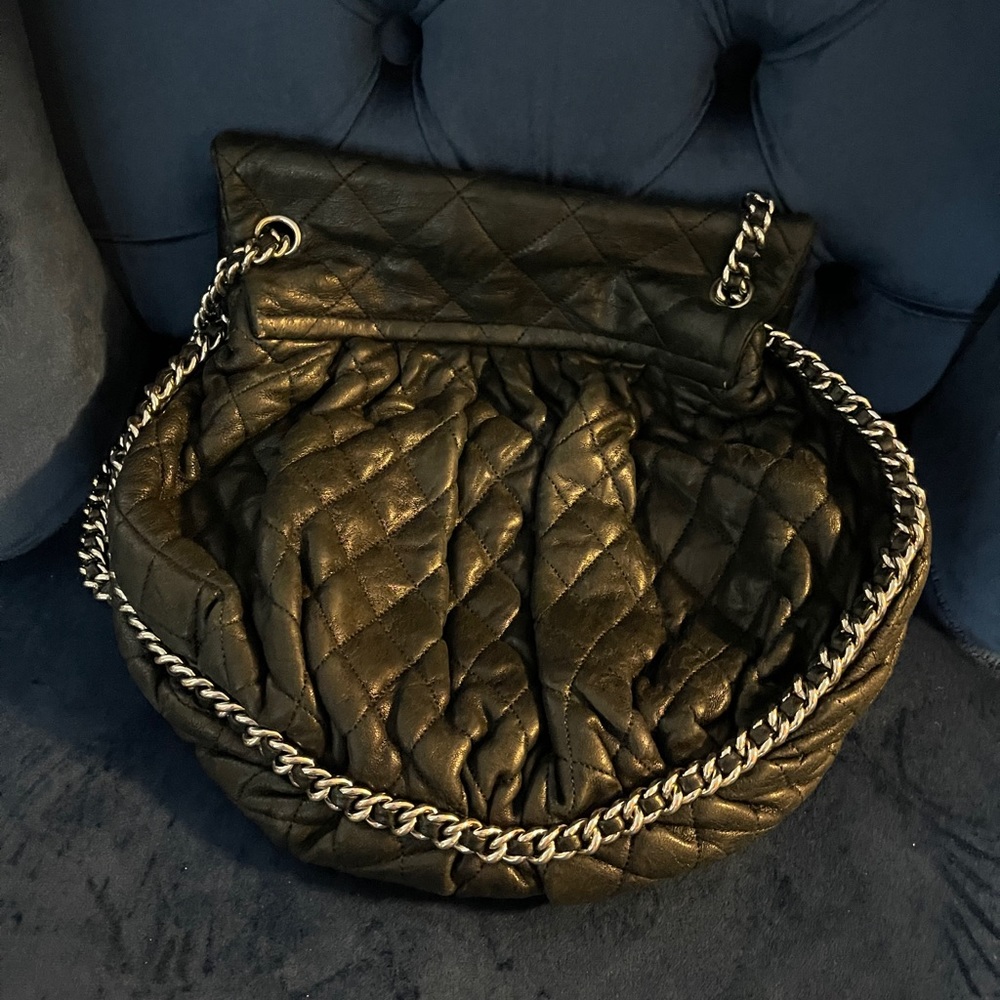 Chanel Handbag - Picture 3 of 3